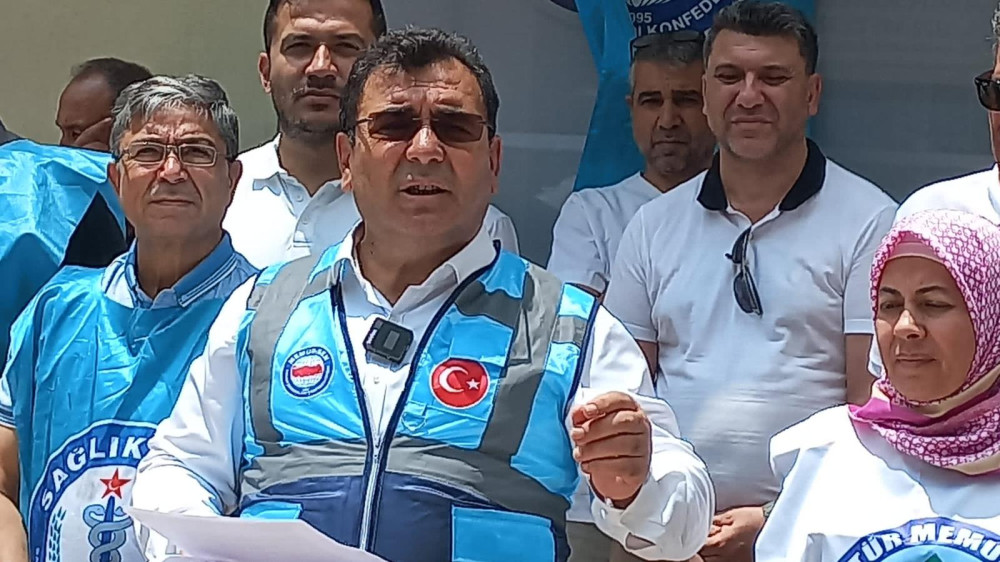 8077 TL emeklilige yansıtılmalıdır